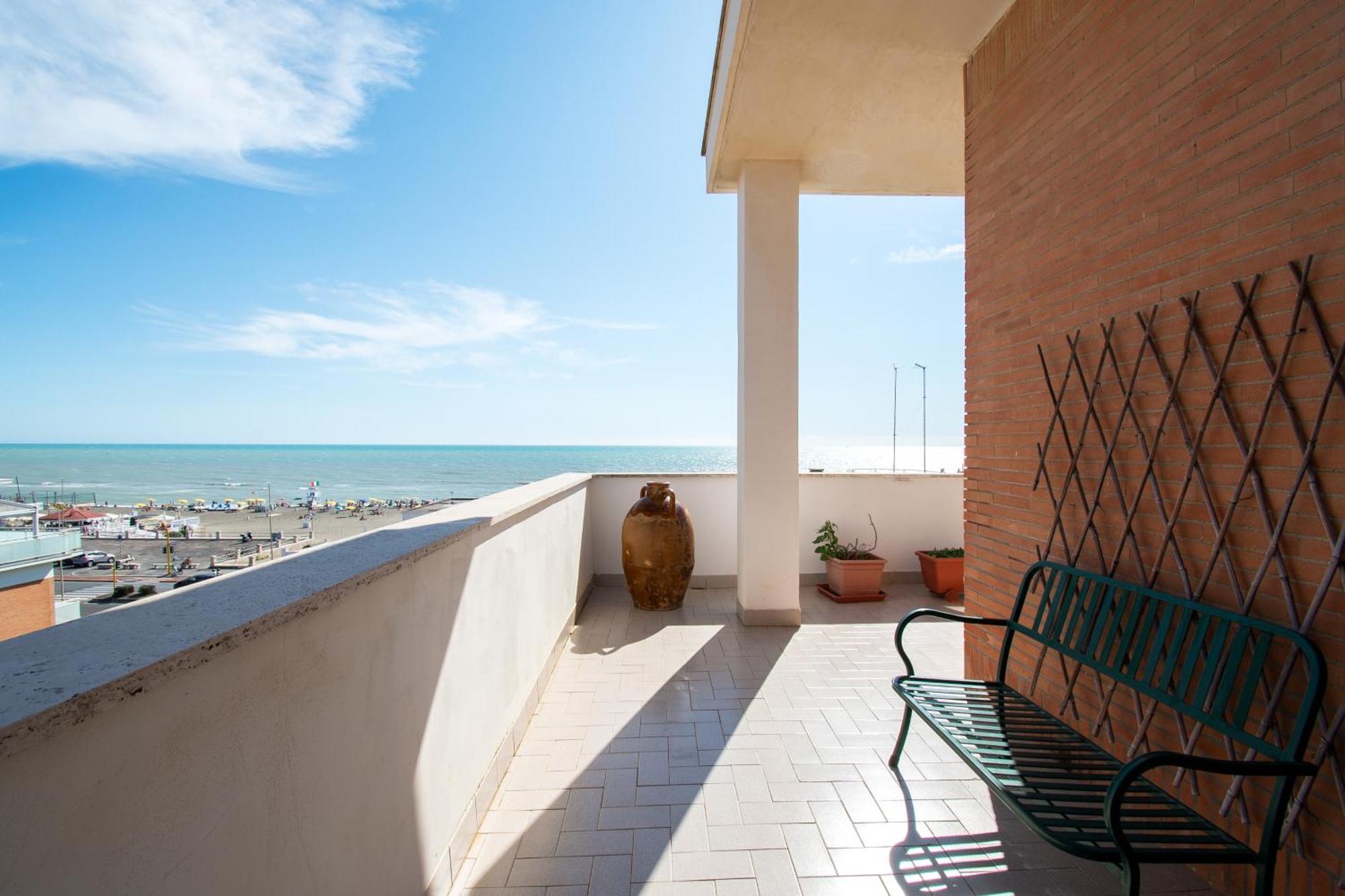 Apartament Ostia Attico Fronte Mare Zewnętrze zdjęcie